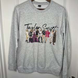 Taylor Swift Eras Tour Inspired Graphic Sweatshirt Women's‎ Medium Grey